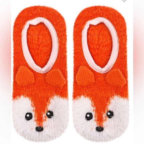 Adorable Fox Slippers - Picture 3 of 4